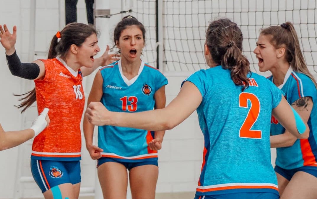 Equipa de Voleibol do Famões Clube Atlético